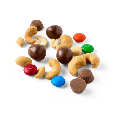 Caramel Cashew Trail Mix - 37oz - Favorite Day™ 3 Caramel Cashew Trail Mix - 37oz - Favorite Day™